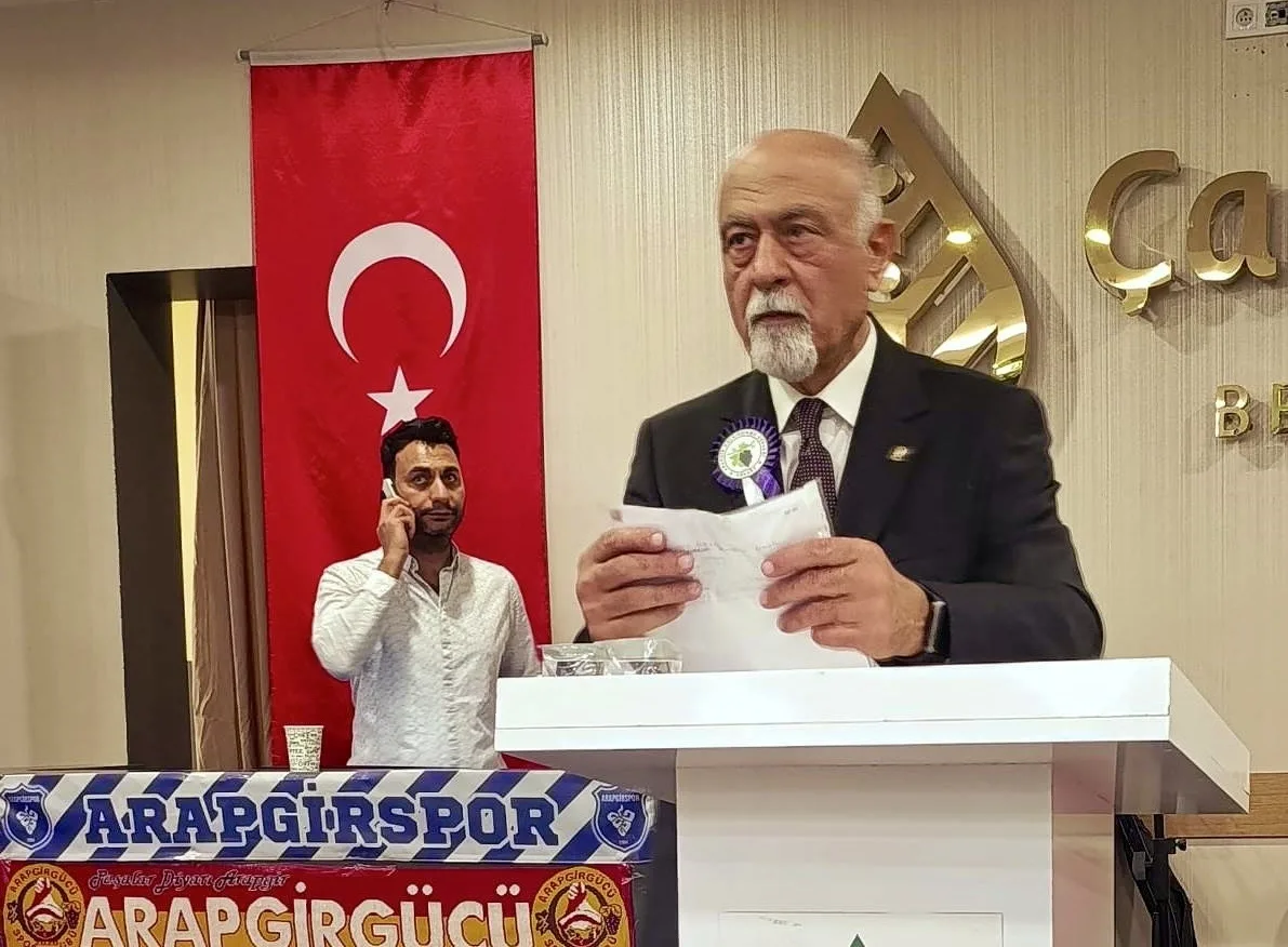Arapgir’de Öğrenciler İçin “Bir Kalem Bir Defter” Kampanyası