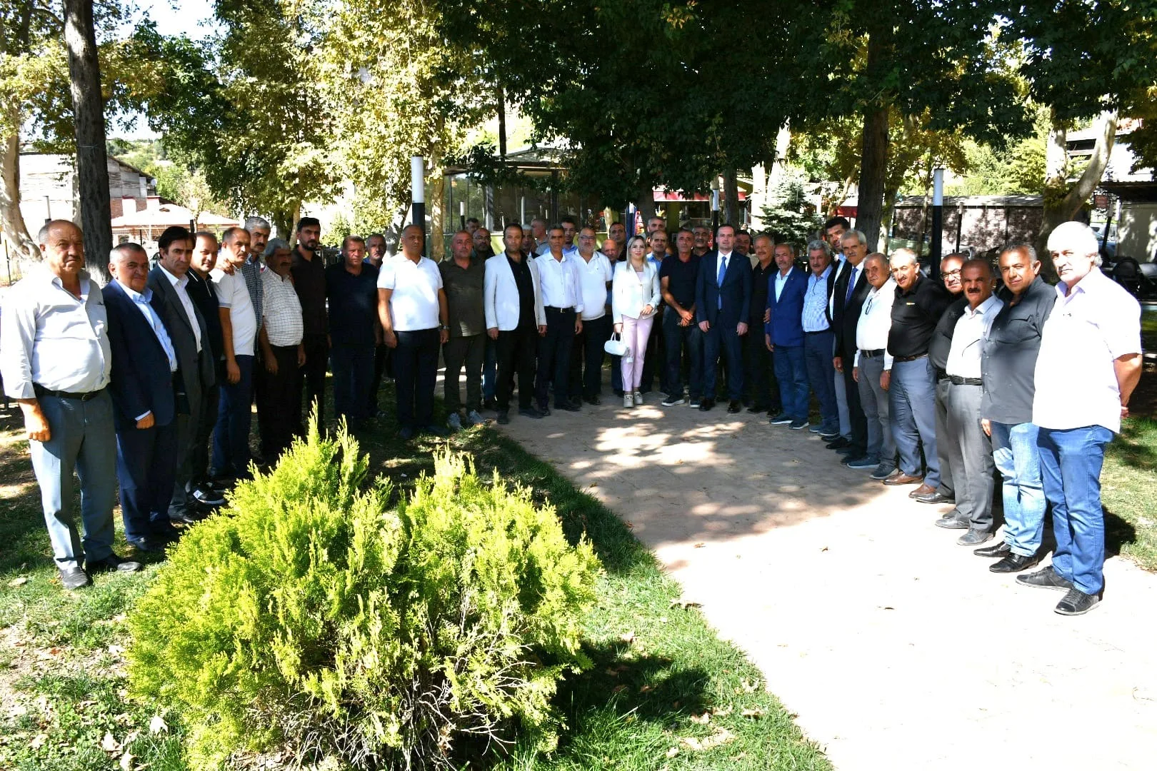 Muhtarlar ve Oda Başkanlarından Karademir'e, Kreş Çağrısı İçin Tam Destek