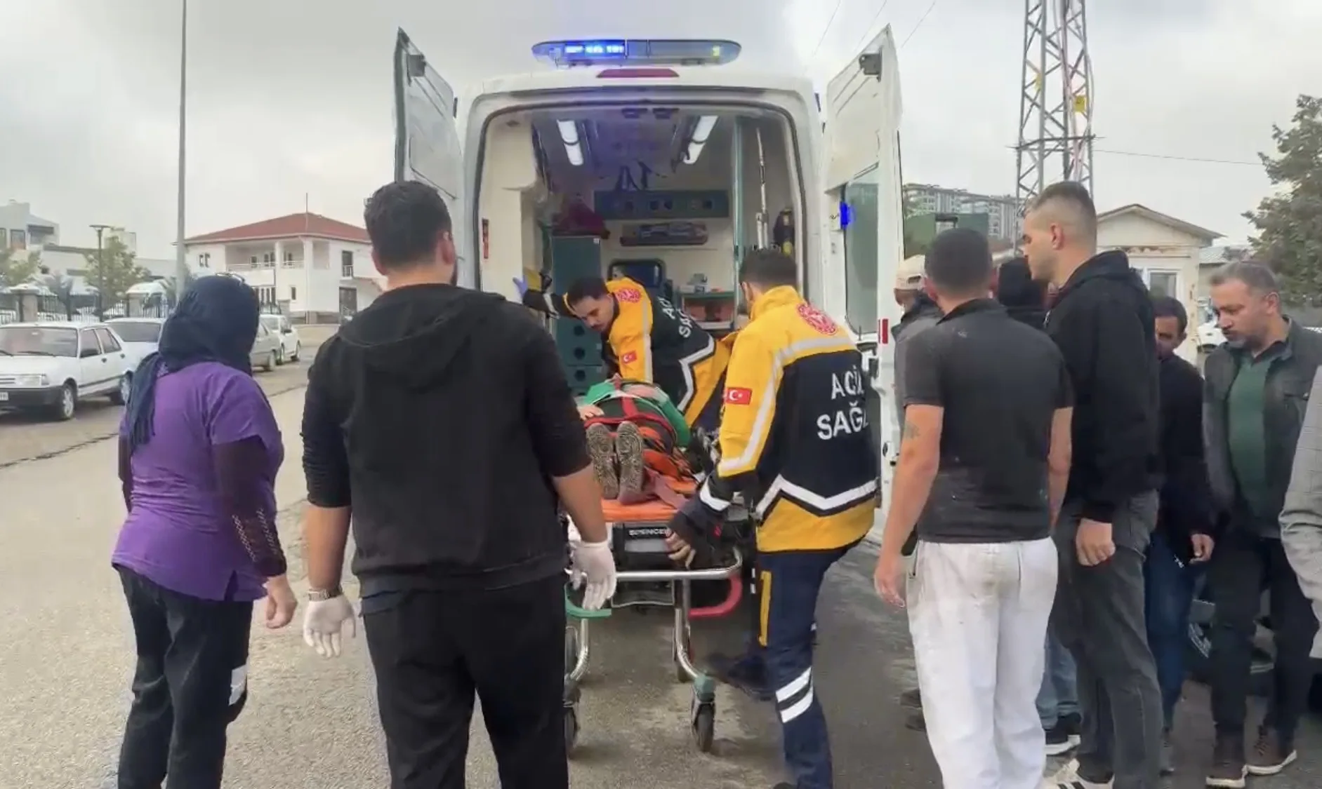 Doğanşehir’de Minibüsten İnen Yayaya Otomobil Çarptı