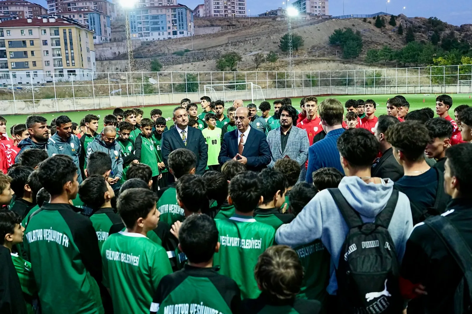 Başkan Geçit’ten Yeşilyurtspor Altyapısına Moral Ziyareti!