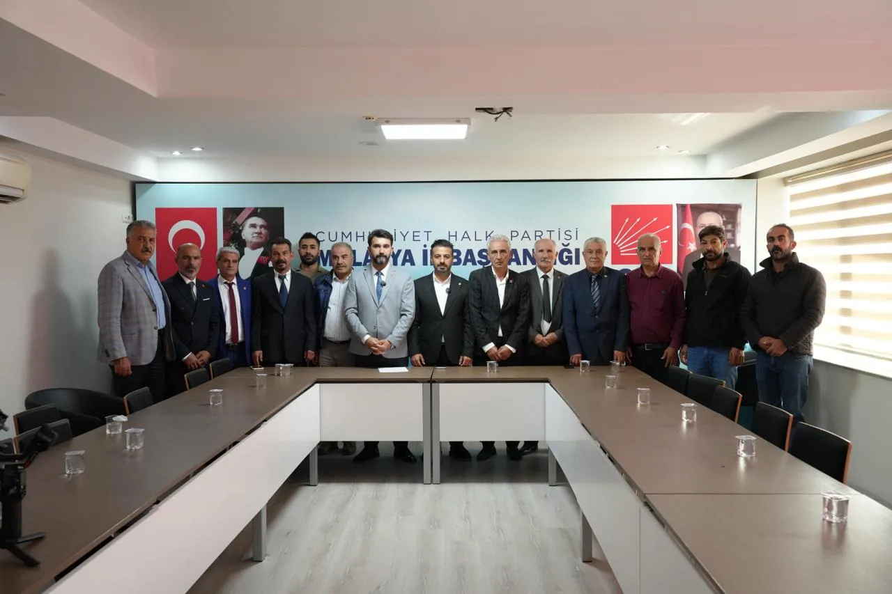 CHP Malatya’da 13 İlçe Başkanından Ortak Açıklama: “Baskılara Boyun Eğmedik, Eğmeyeceğiz”