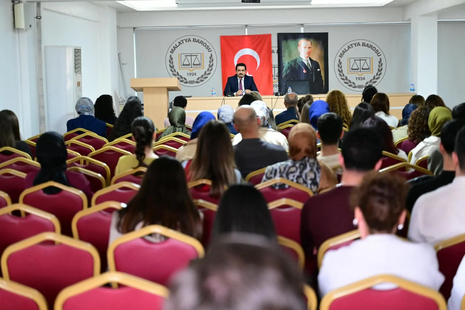 Başkan Taşkın'dan Genç Avukatlara Meslek Tavsiyeleri